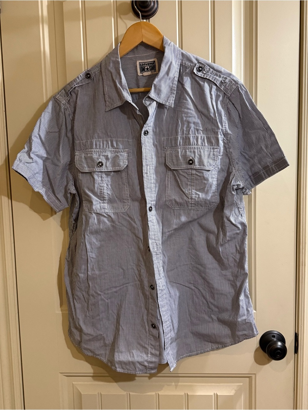 Converse Men's Light Blue Striped Short-Sleeve Button-Up Shirt
